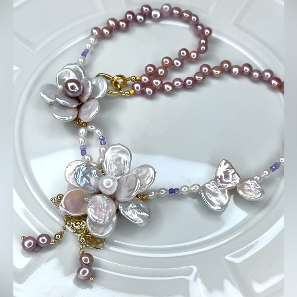🔥🔥 Handmade Freshwater Baroque Coin Edision Pearl Flower 🌺 🌺 Braided Necklace - Picture 3 of 4